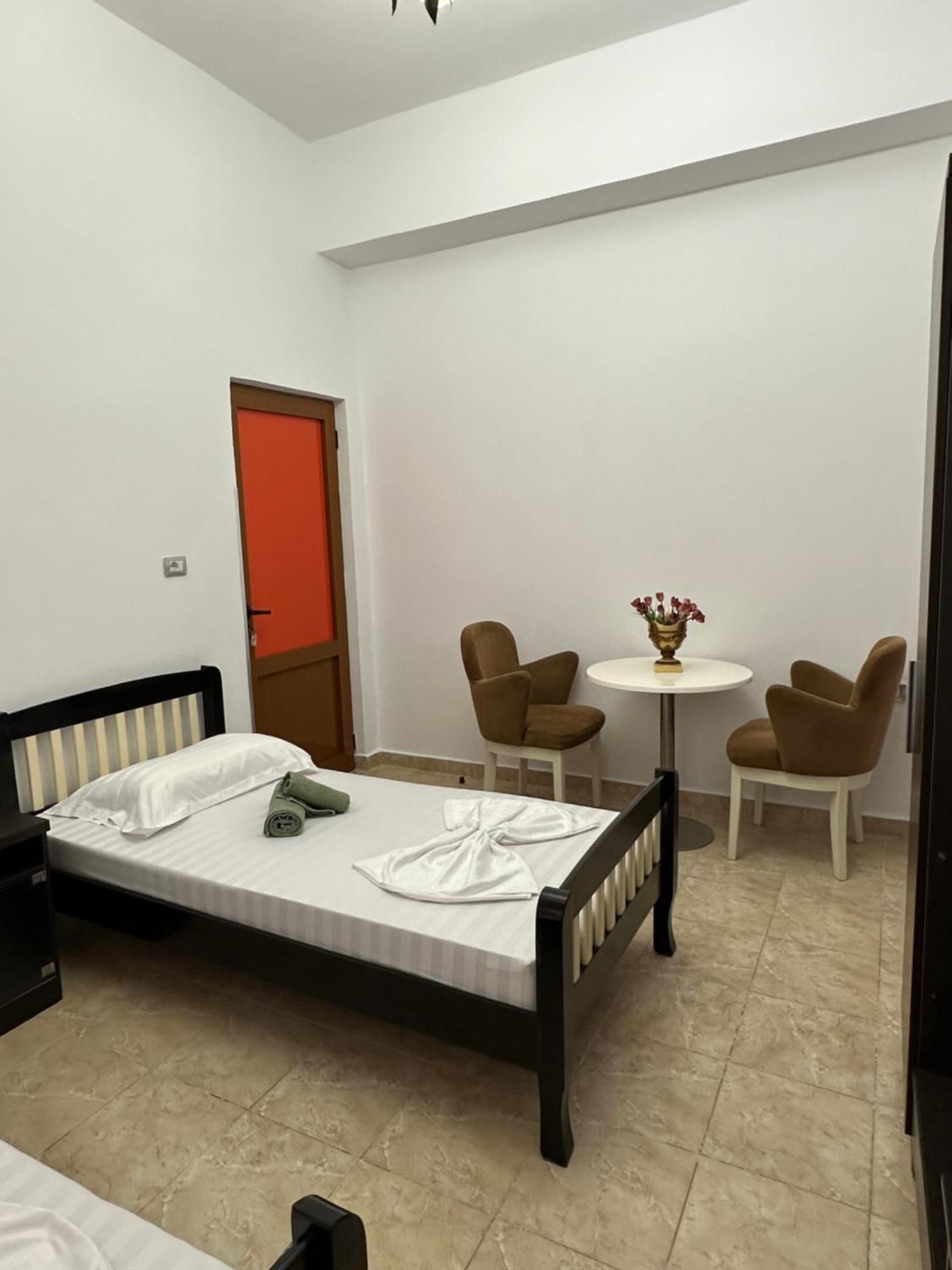 Hanna'S Hostel Berat Zewnętrze zdjęcie