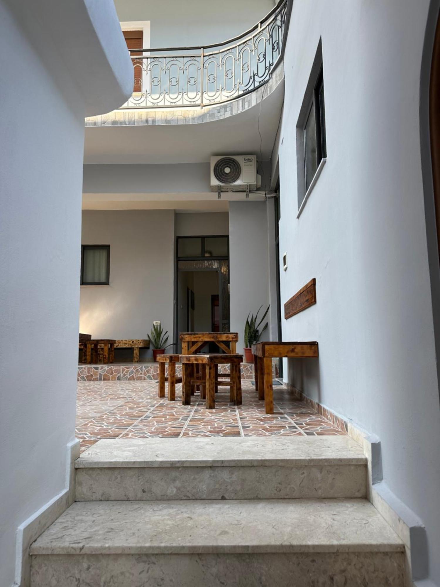 Hanna'S Hostel Berat Zewnętrze zdjęcie